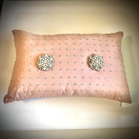 NWT ALEXANDRA'S ACCENTS Jewel Encrusted Broches Boudoir Accent Pillow 16"x11" - Picture 5 of 5